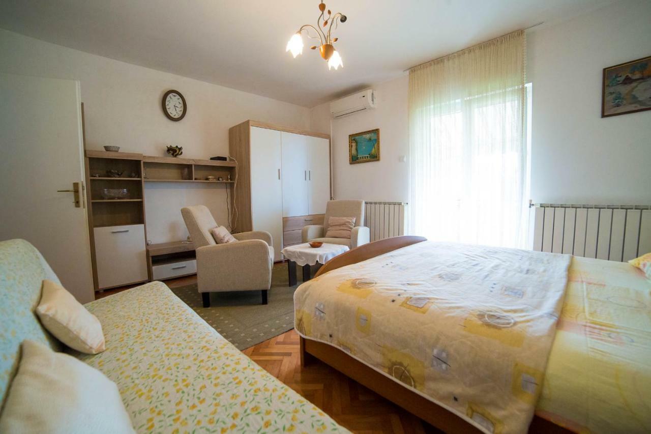 Apartments Marija Porec Exterior photo