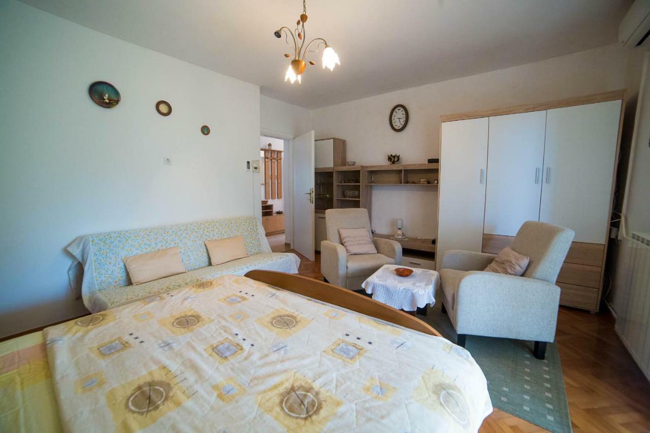 Apartments Marija Porec Exterior photo