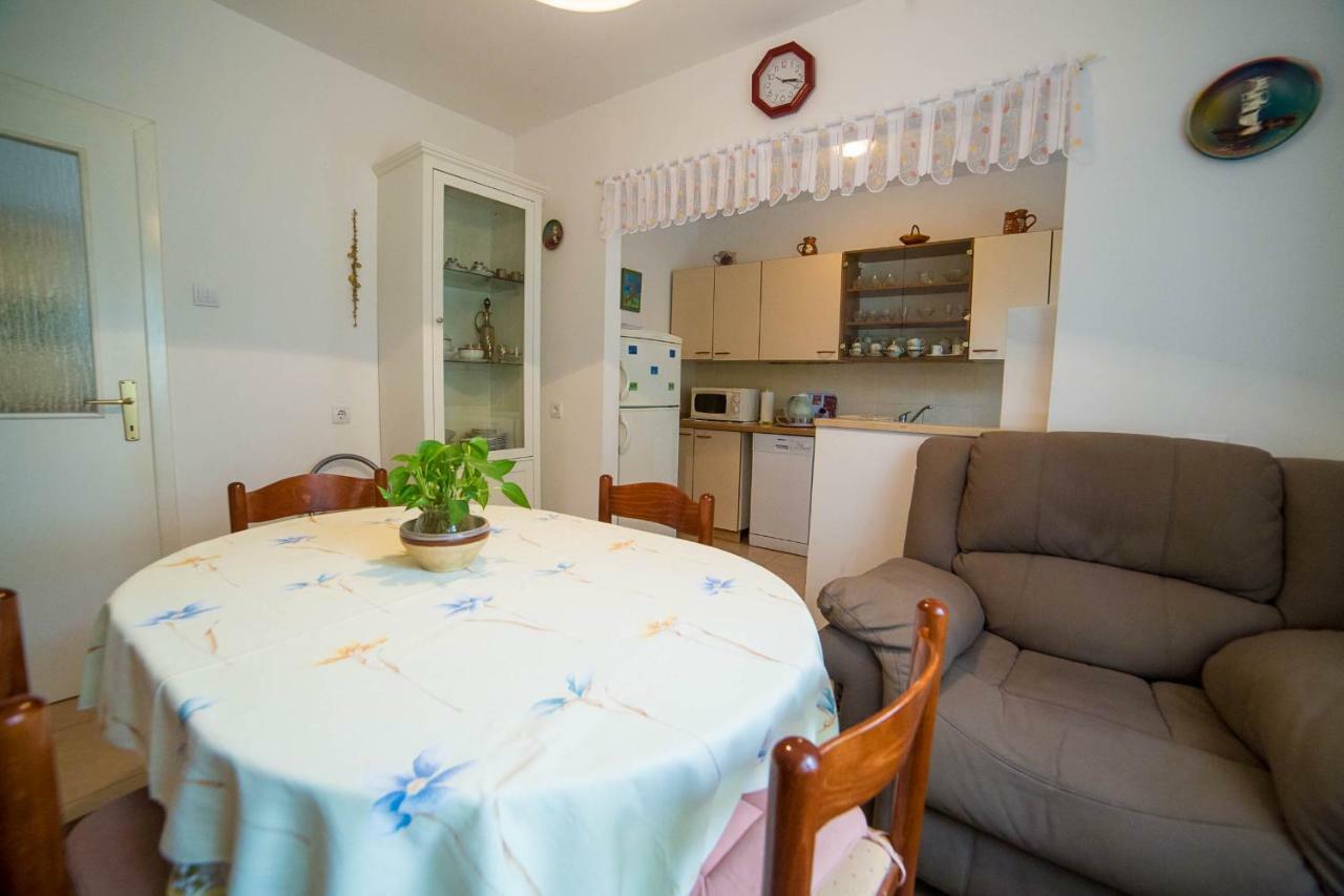 Apartments Marija Porec Exterior photo