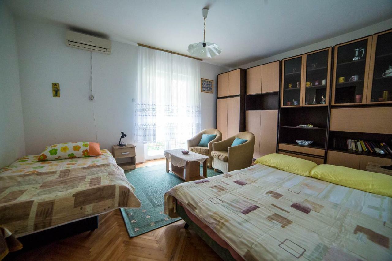 Apartments Marija Porec Exterior photo