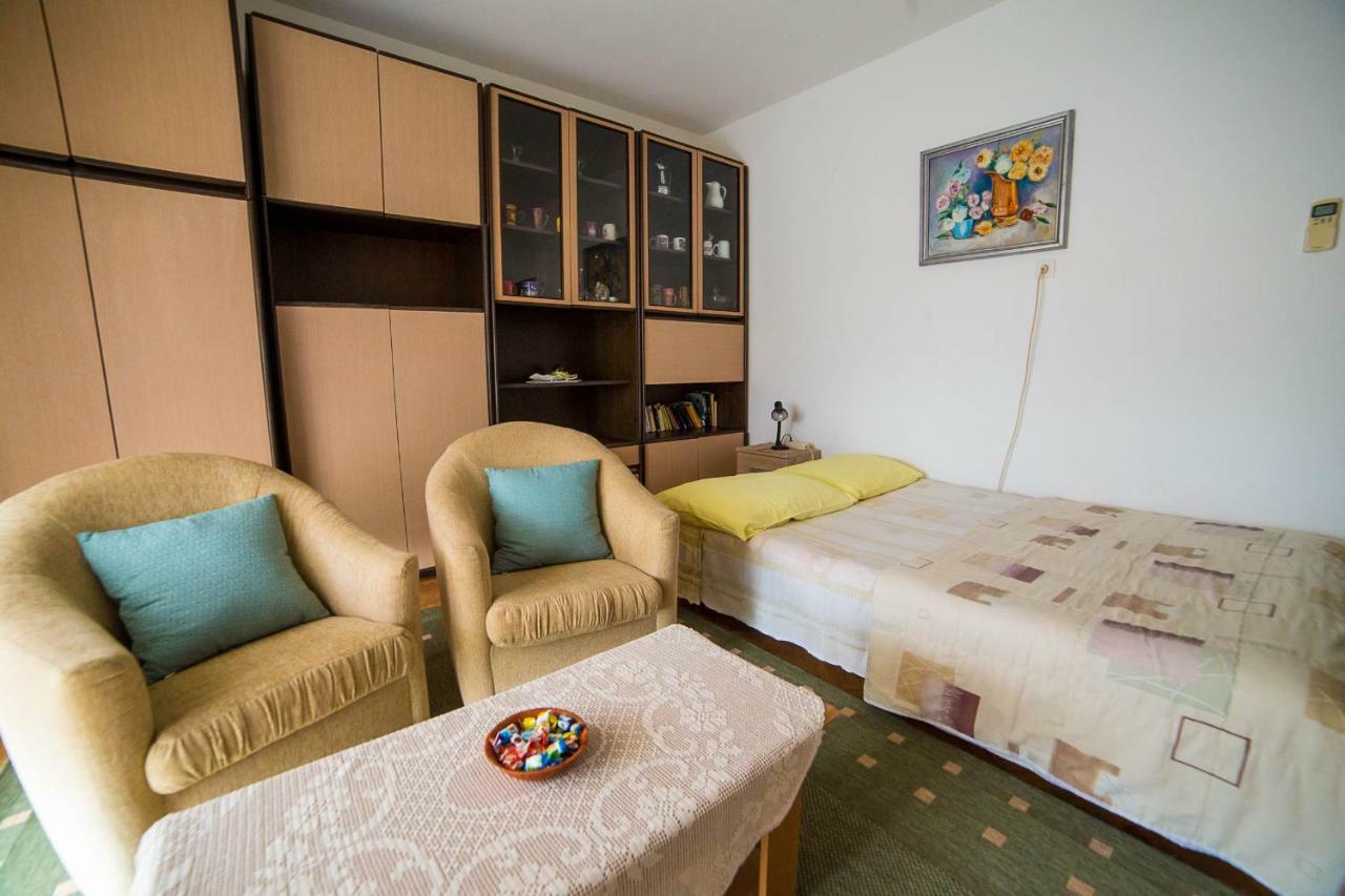 Apartments Marija Porec Exterior photo